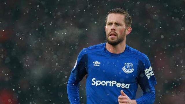 开云备用-《Apex Legends》收视率持续上涨，是最受欢迎的战术射击游戏之一，apex最火的时候